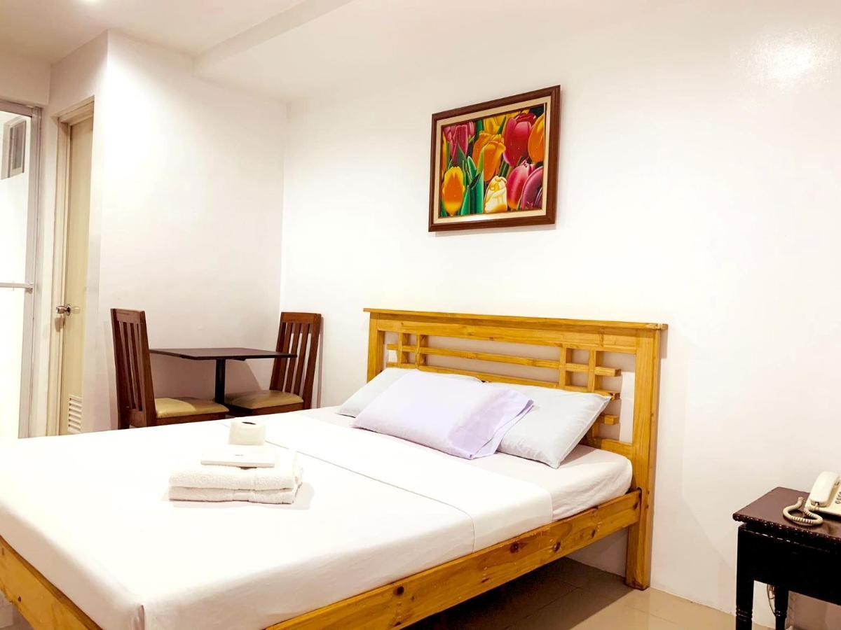Crosswinds Hotel Paranaque City Екстериор снимка