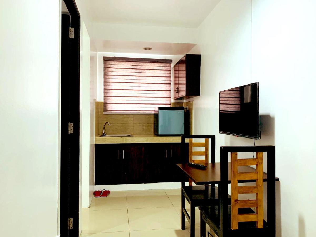 Crosswinds Hotel Paranaque City Екстериор снимка