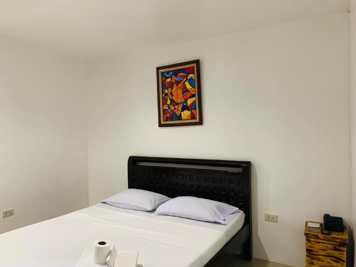 Crosswinds Hotel Paranaque City Екстериор снимка