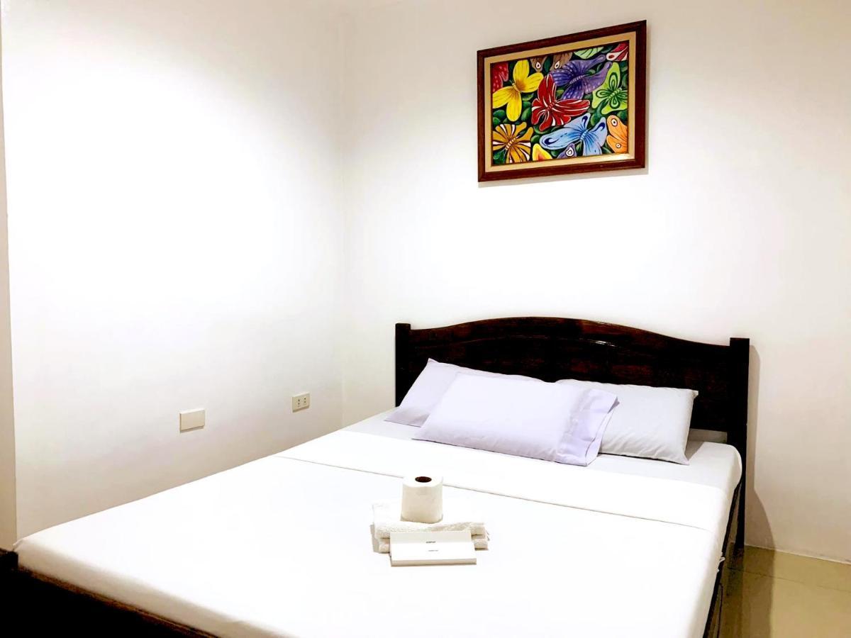 Crosswinds Hotel Paranaque City Екстериор снимка